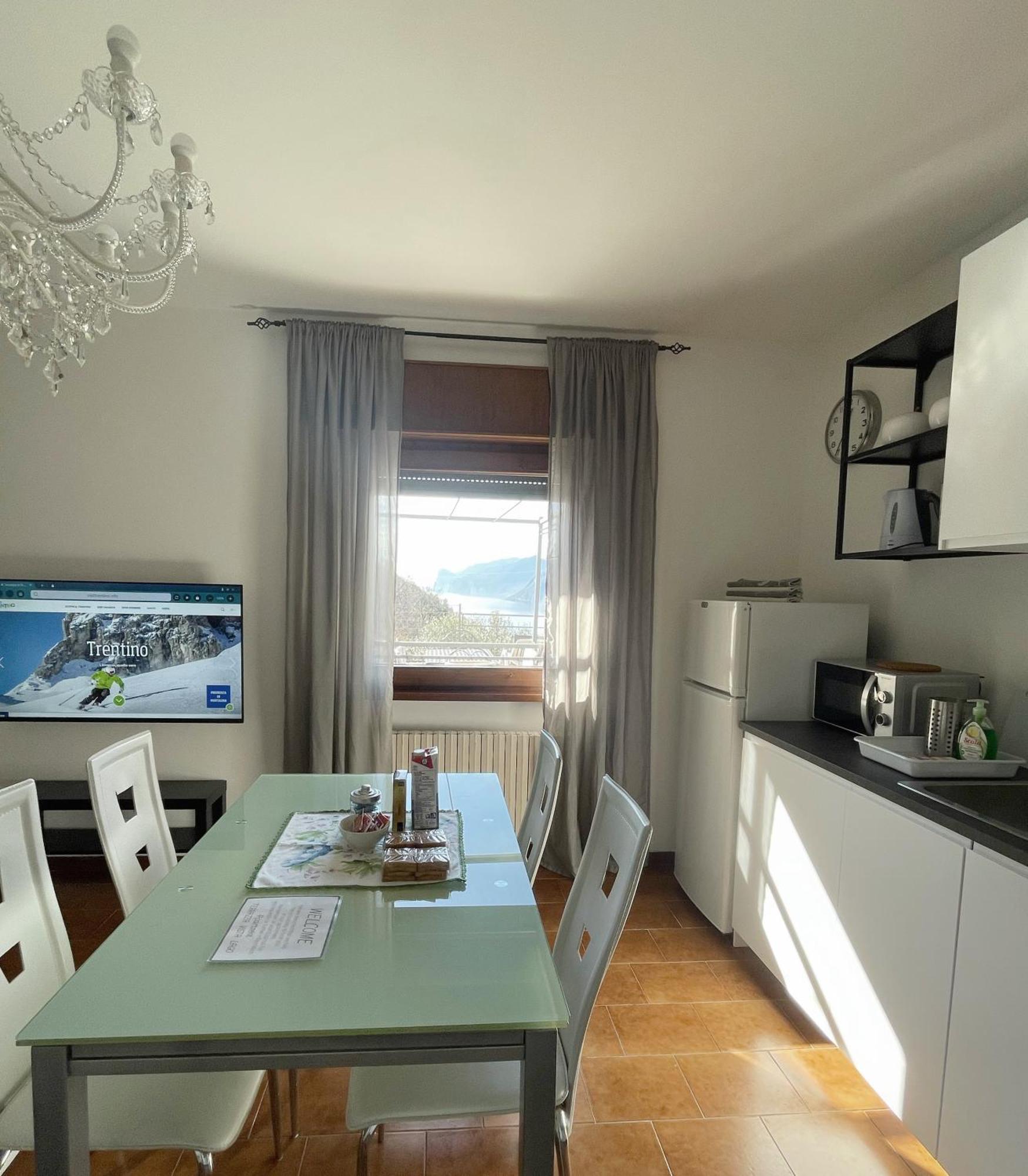 Viewlake Apartment Torbole Sul Garda Exterior foto